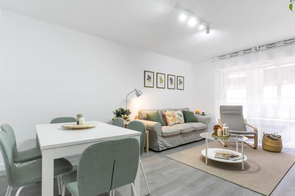 Apartamento Marques De Urquijo Хихон Екстериор снимка