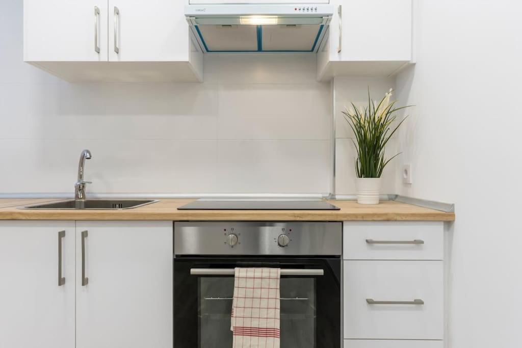 Apartamento Marques De Urquijo Хихон Екстериор снимка